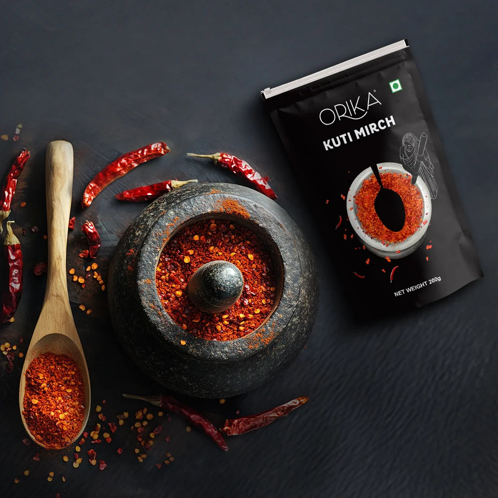 Orika Kuti Mirch (Crushed Red Chilli) | Coarsely Ground Authentic Red Chilli Flakes for Tadka, Pizza, Pasta, Indian & Global Cooking | 200g Pouch